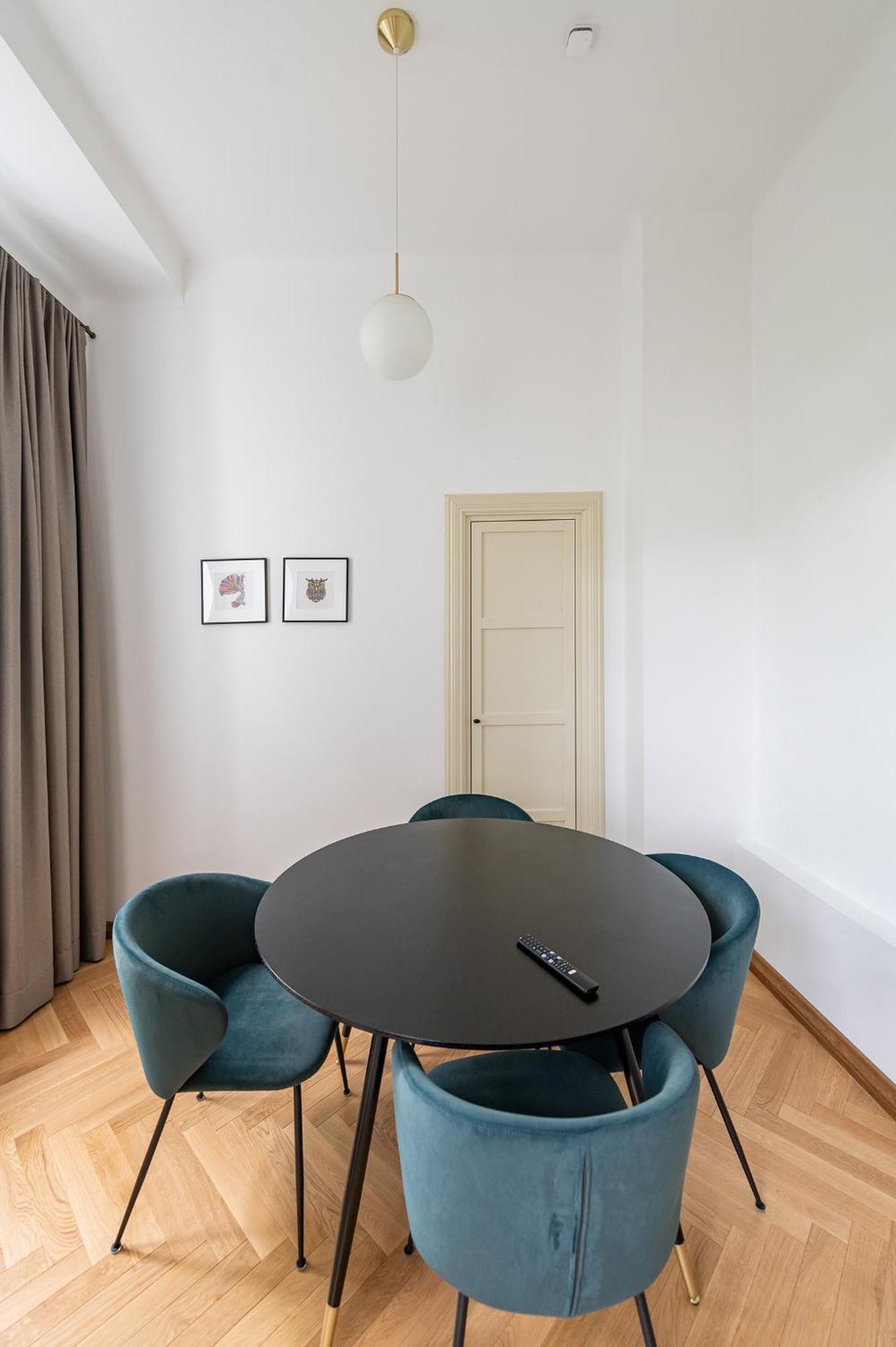 Park Avenue Apartments By Hostlovers Каунас Екстер'єр фото